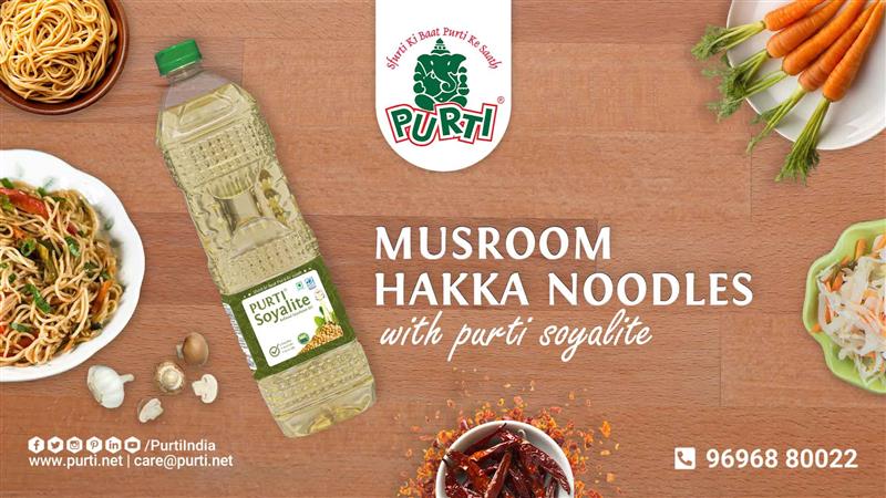 Mushroom Hakka Noodles with Purti Soyalite Refined Soyabean Oil – healthy Indo-Chinese recipe with vegetables and noodles.